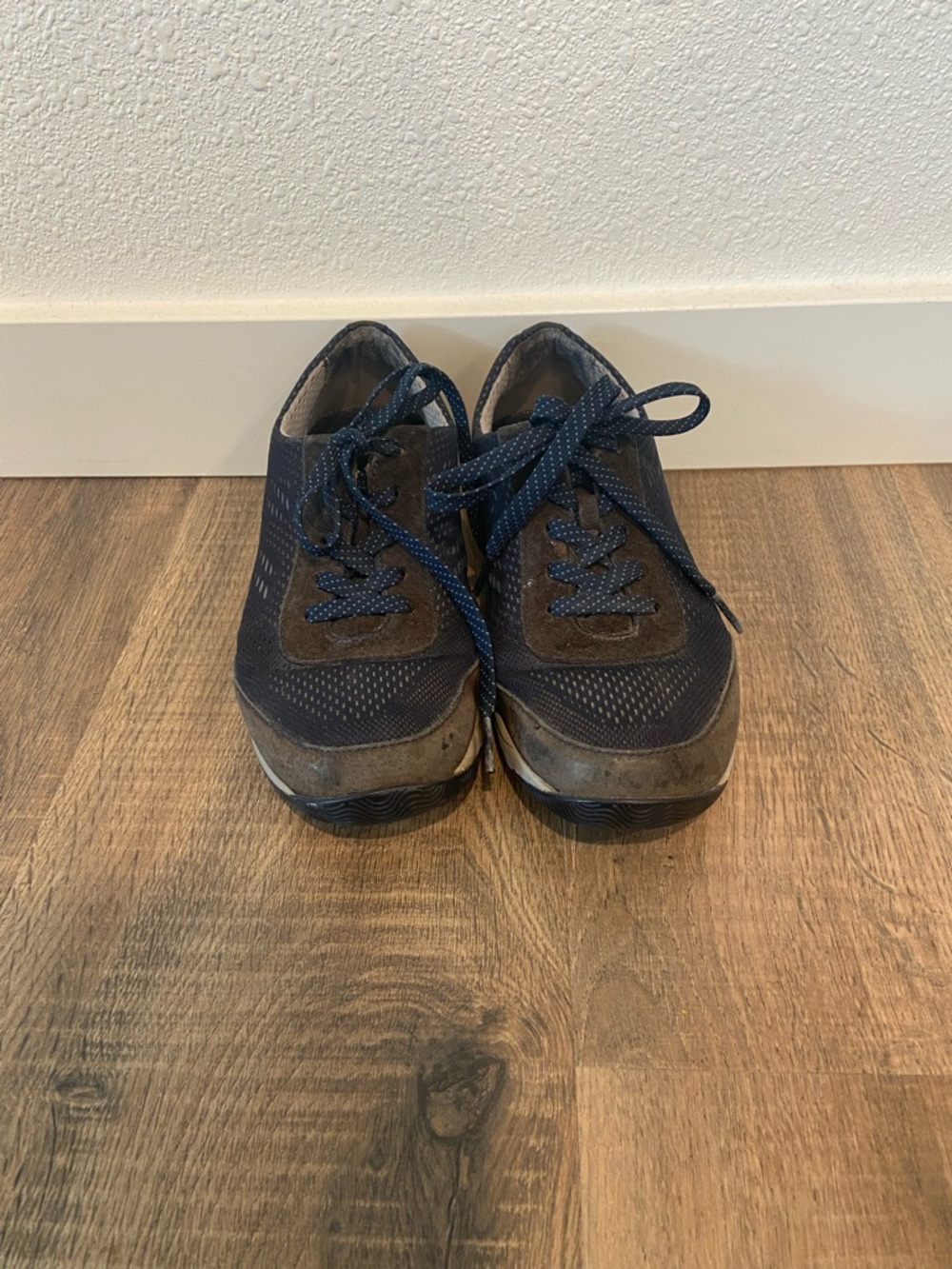 Dansko Womens Athletic Lace-Up Sneakers Comfort - Picture 2 of 14